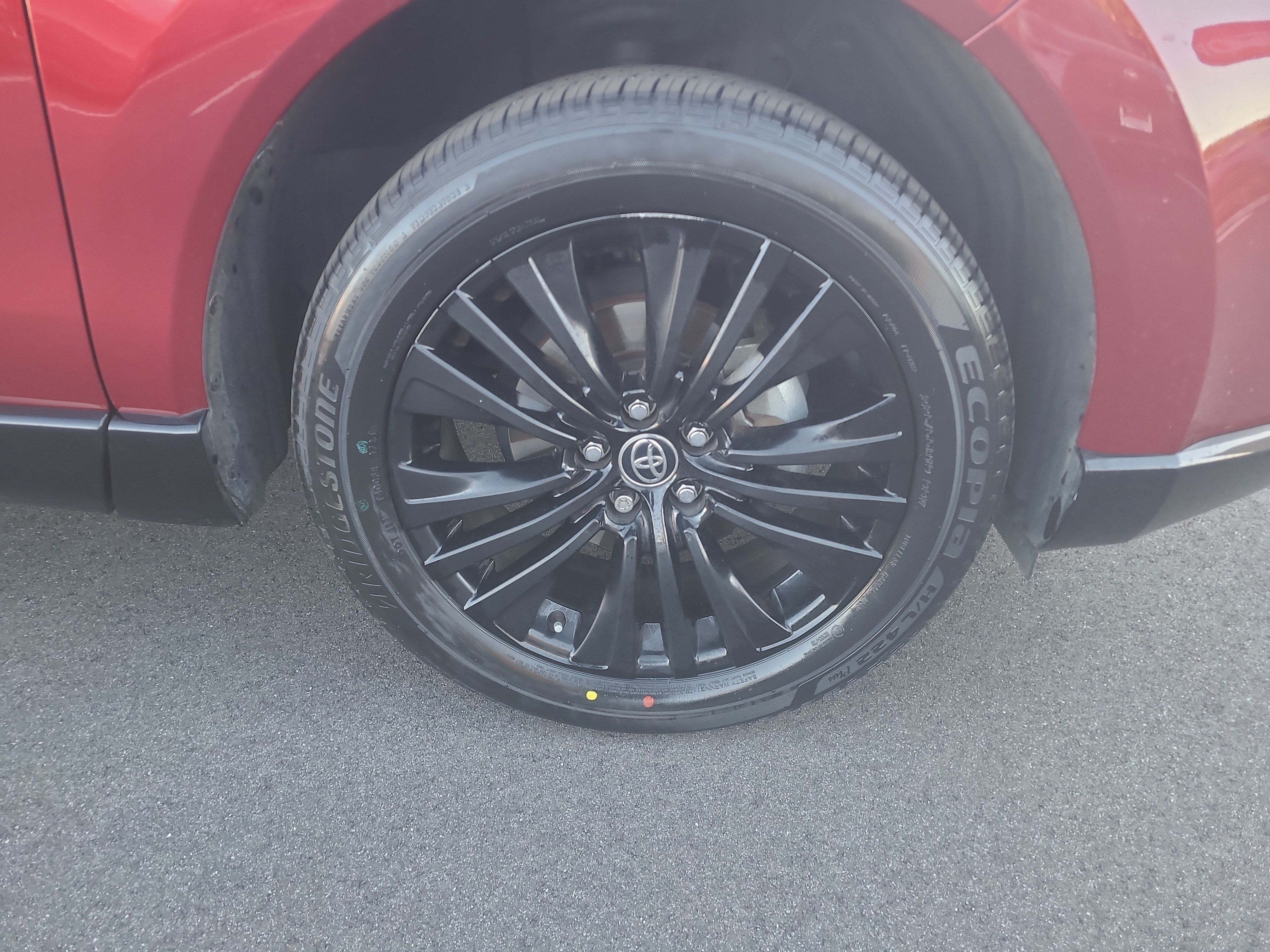 Certified 2023 Toyota Venza Nightshade AWD/4WD image 12