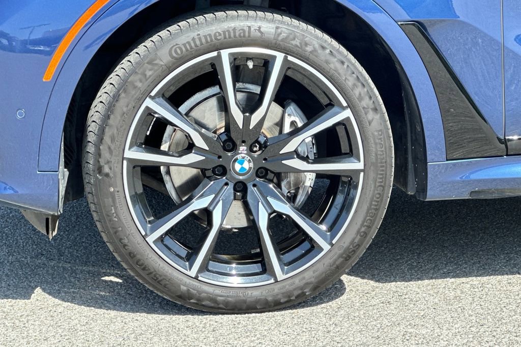 Used 2022 BMW X7 xDrive40i w/ M Sport Package image 33