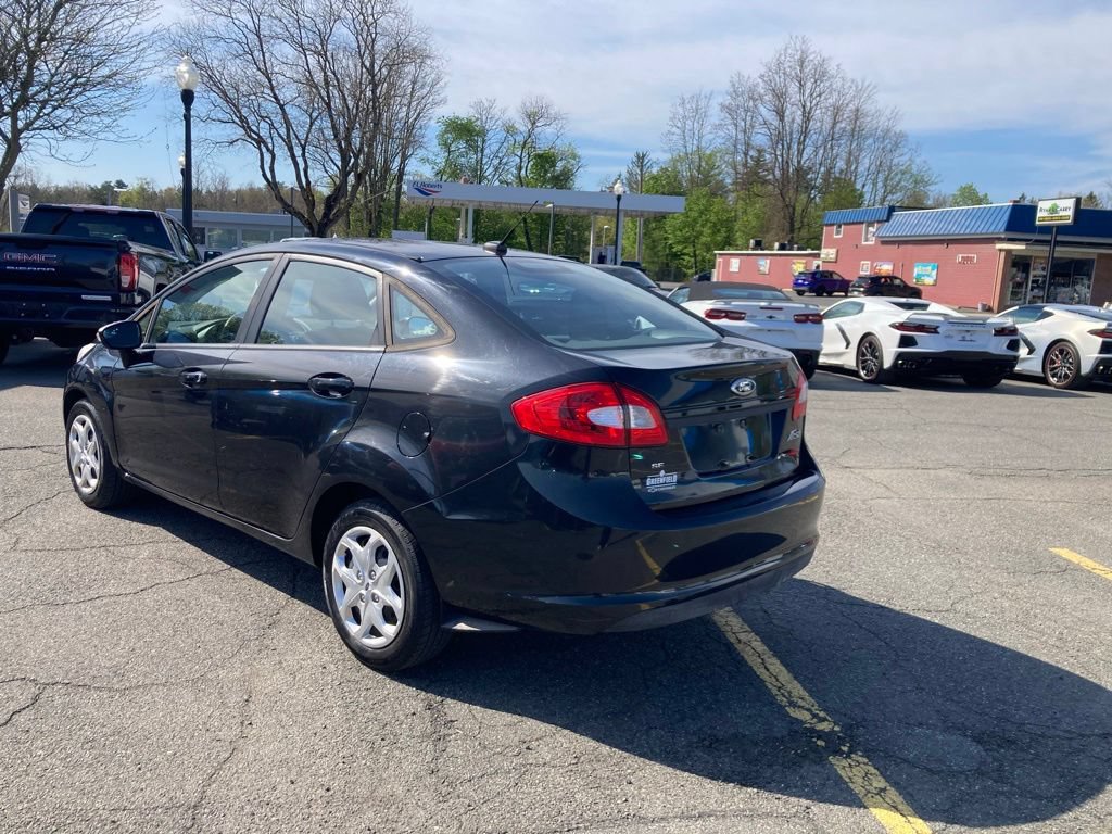 Used 2013 Ford Fiesta SE FWD image 22