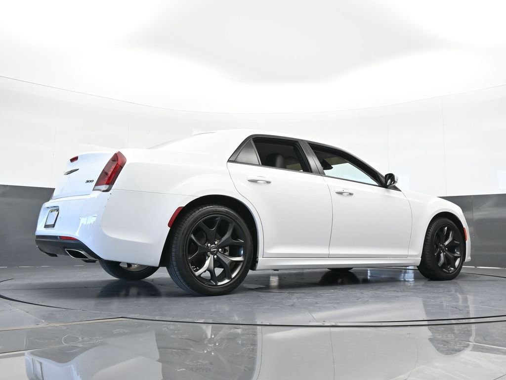 Used 2023 Chrysler 300 Touring L image 52