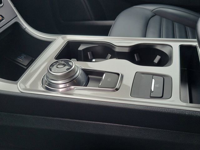 Used 2024 Ford Edge SEL w/ Convenience Package image 24