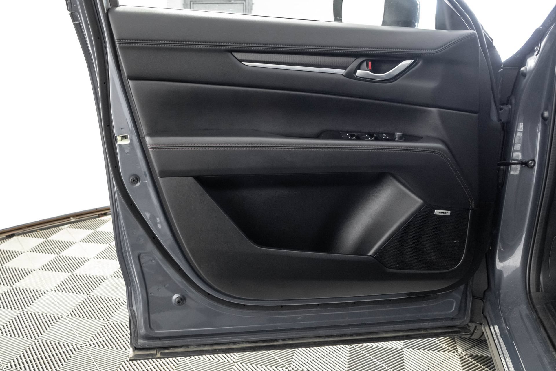 Used 2025 MAZDA CX-5 Carbon Edition AWD/4WD image 35