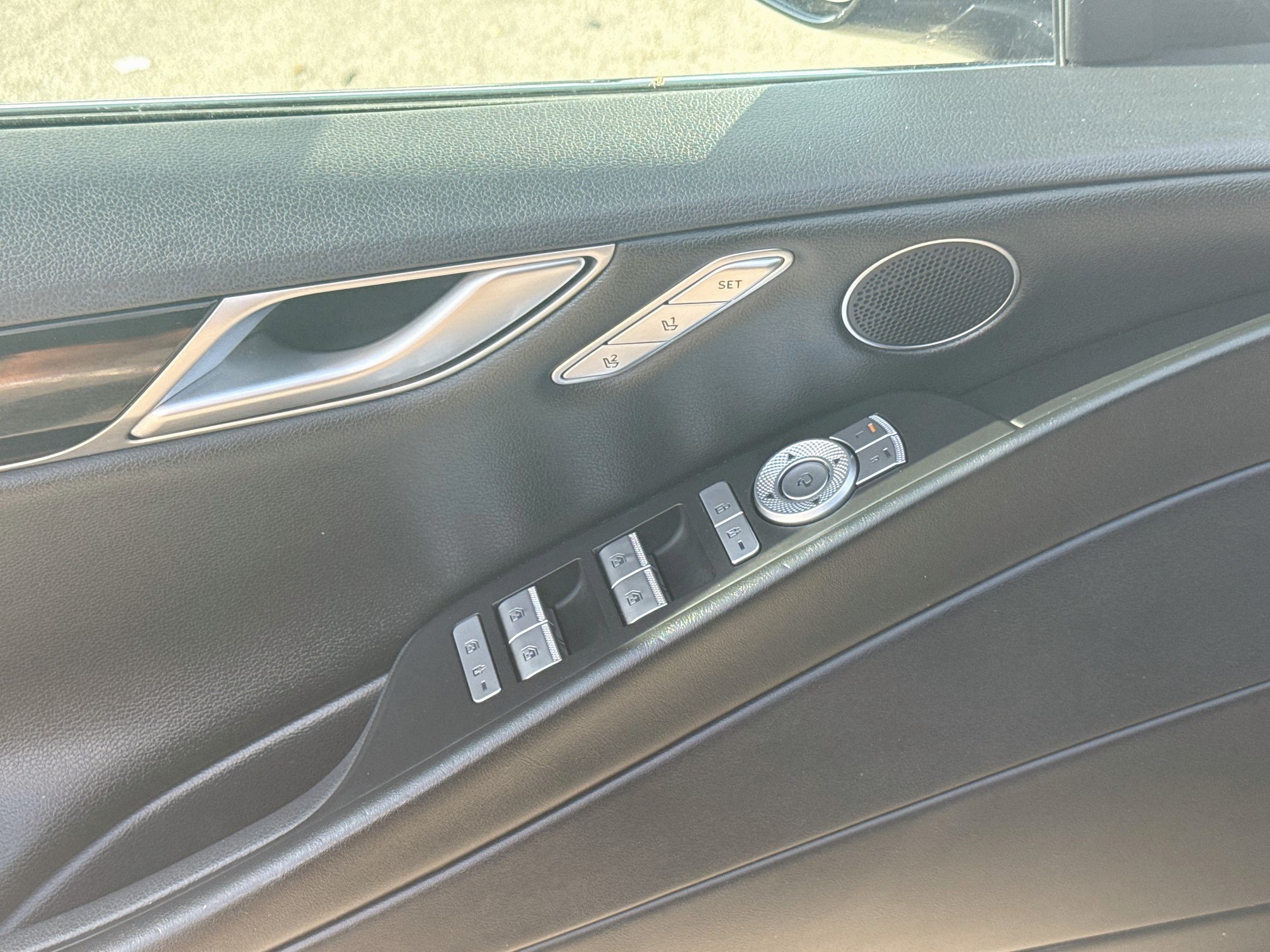 Used 2021 Genesis G80 2.5T RWD image 17