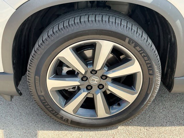 Certified 2025 Honda Pilot Elite image 5