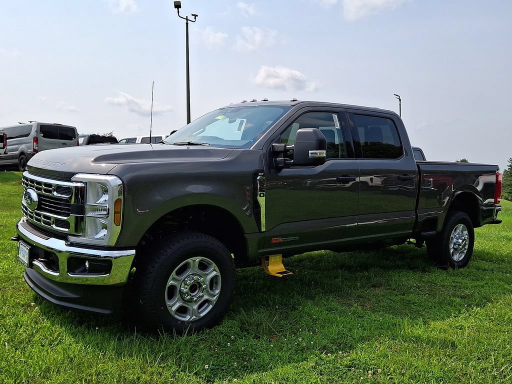 New 2026 Ford F250 XLT AWD/4WD image 2