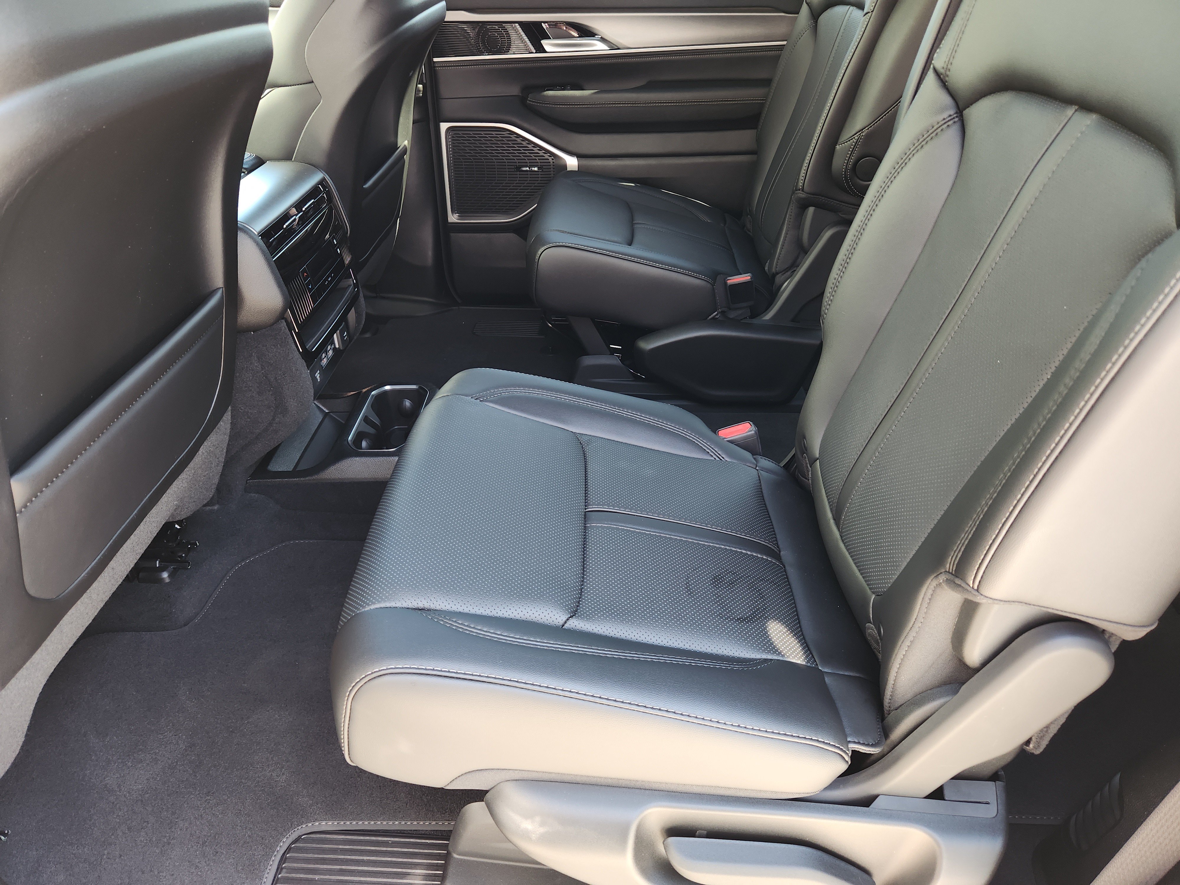 New 2026 Jeep Grand Wagoneer 4WD image 20