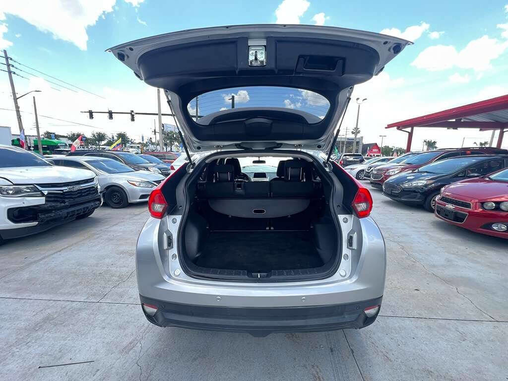 Used 2020 Mitsubishi Eclipse Cross LE FWD image 2
