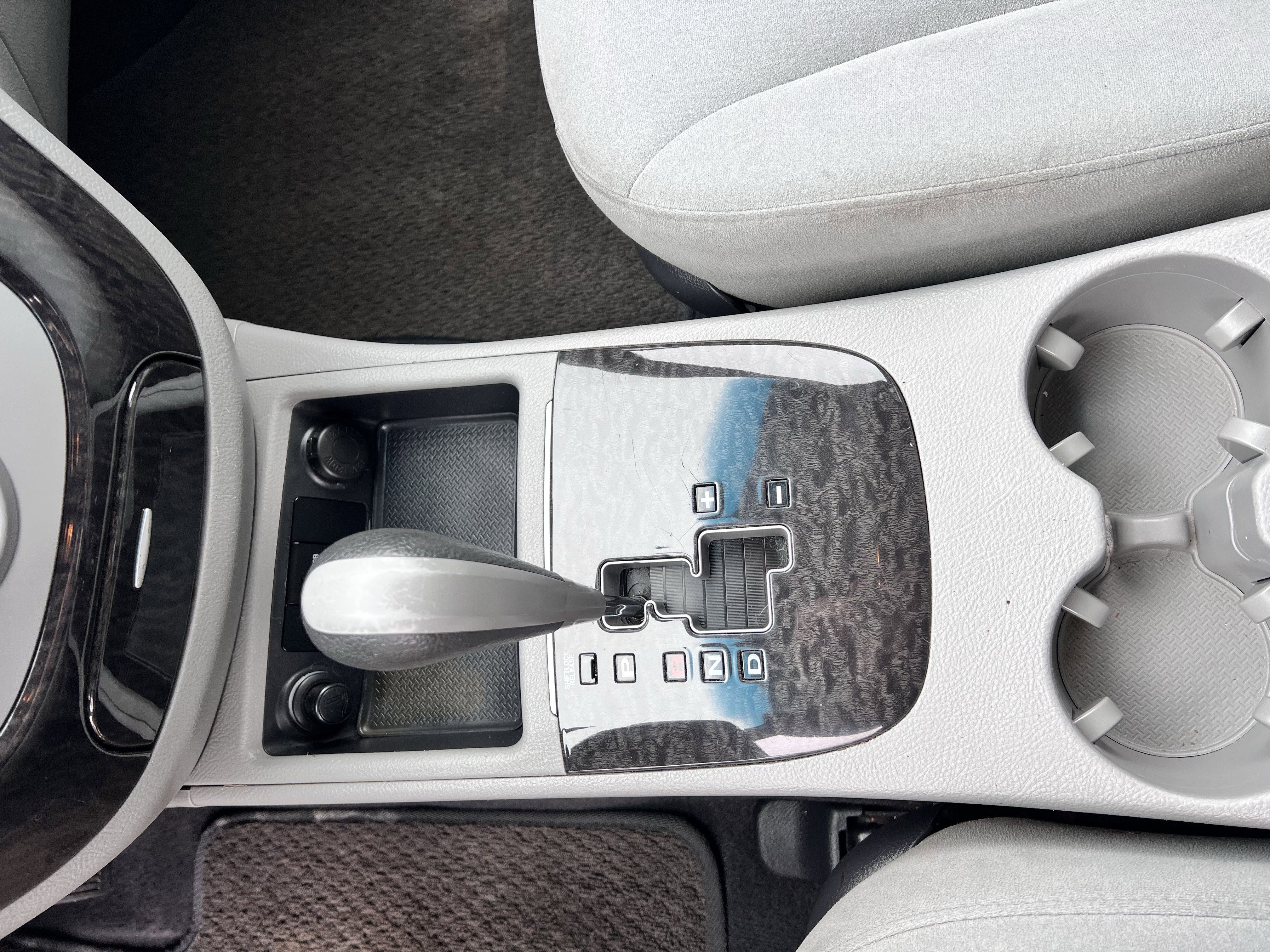 Used 2009 Hyundai Santa Fe GLS w/ Popular Equipment Pkg 2 image 16