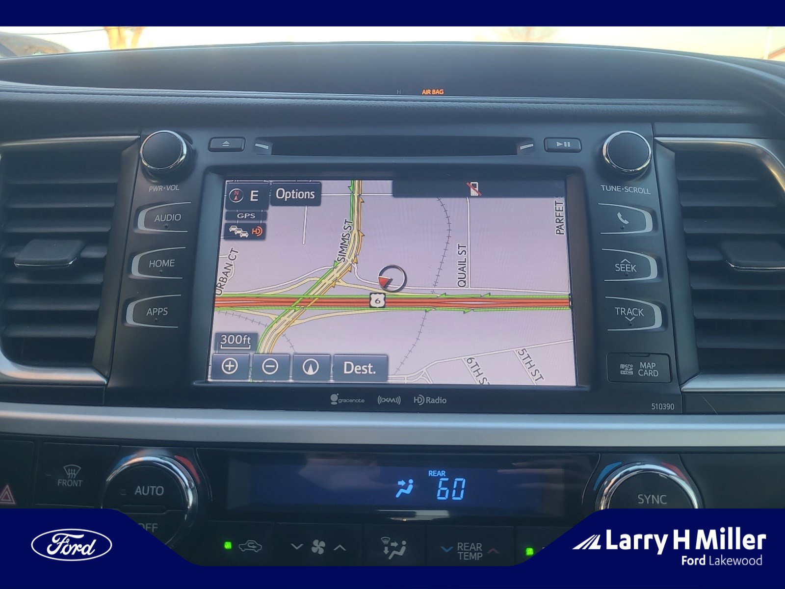 Used 2019 Toyota Highlander SE image 27