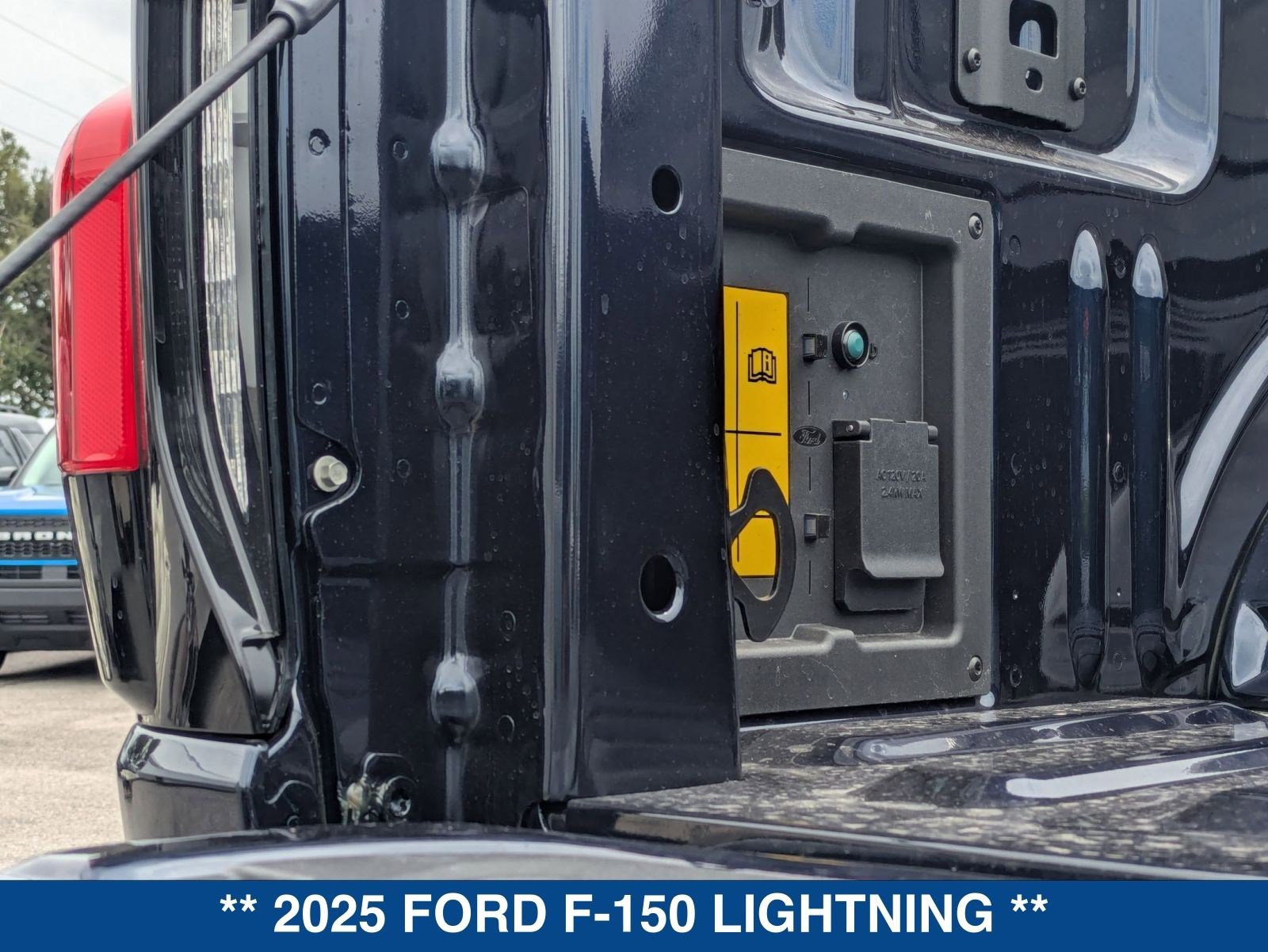 New 2025 Ford F150 Lightning Lariat image 15