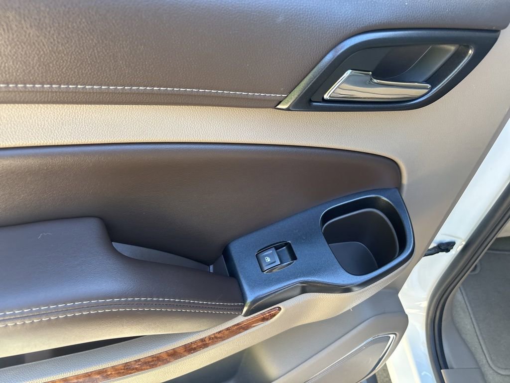 Used 2018 Chevrolet Suburban Premier image 44