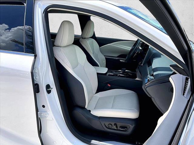 Used 2024 Lexus RX 350 FWD w/ Technology Package image 9