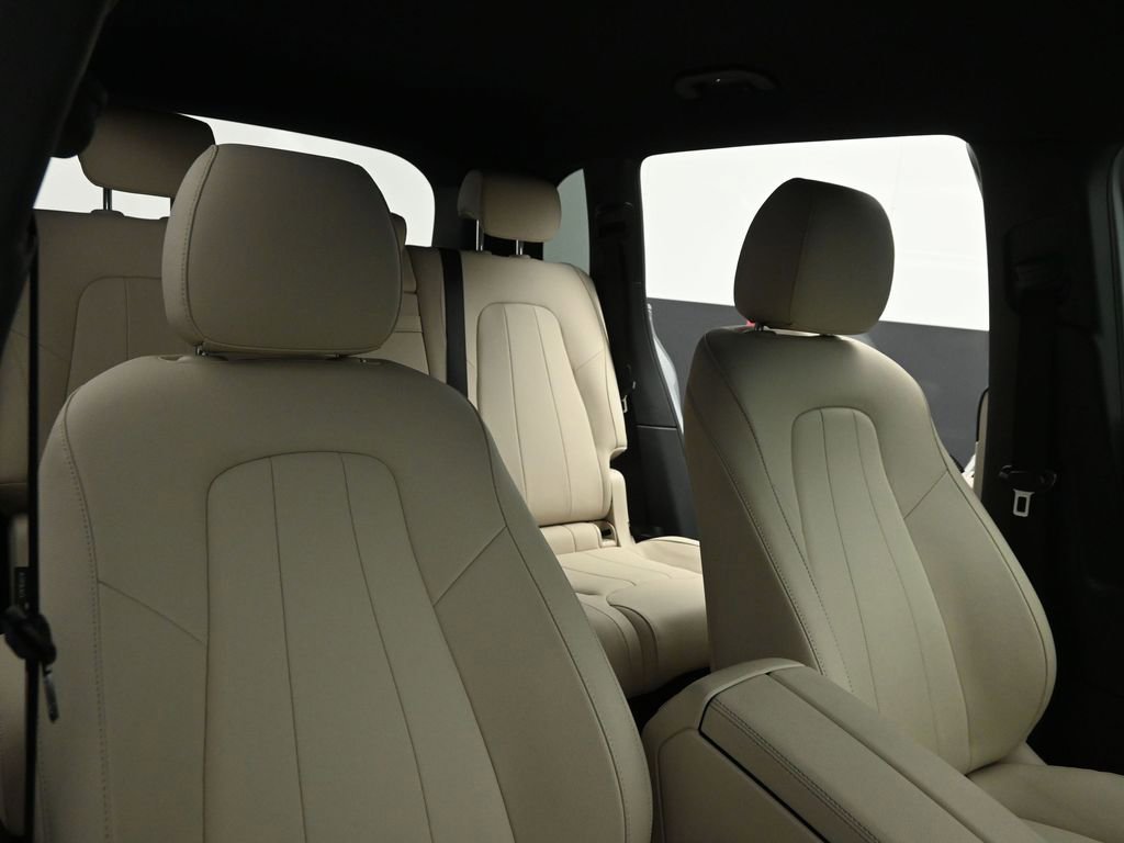 Used 2024 Mercedes-Benz EQB 300 4MATIC w/ Winter Package image 29