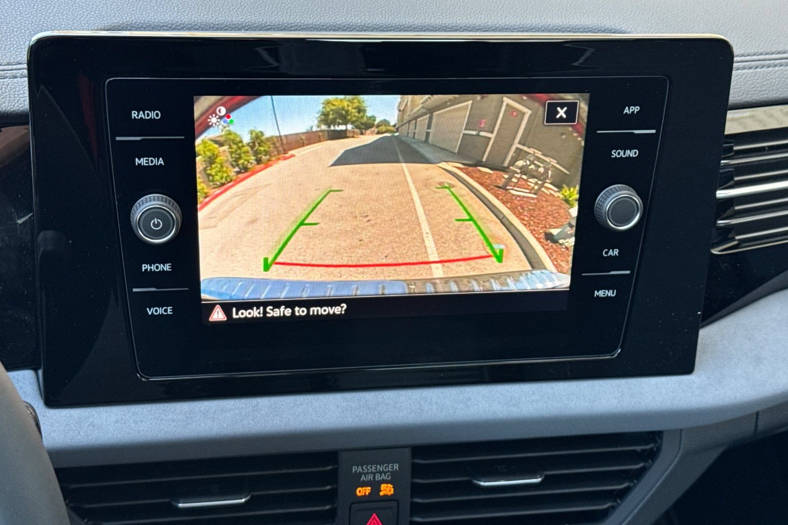 New 2026 Volkswagen Jetta SE FWD image 18