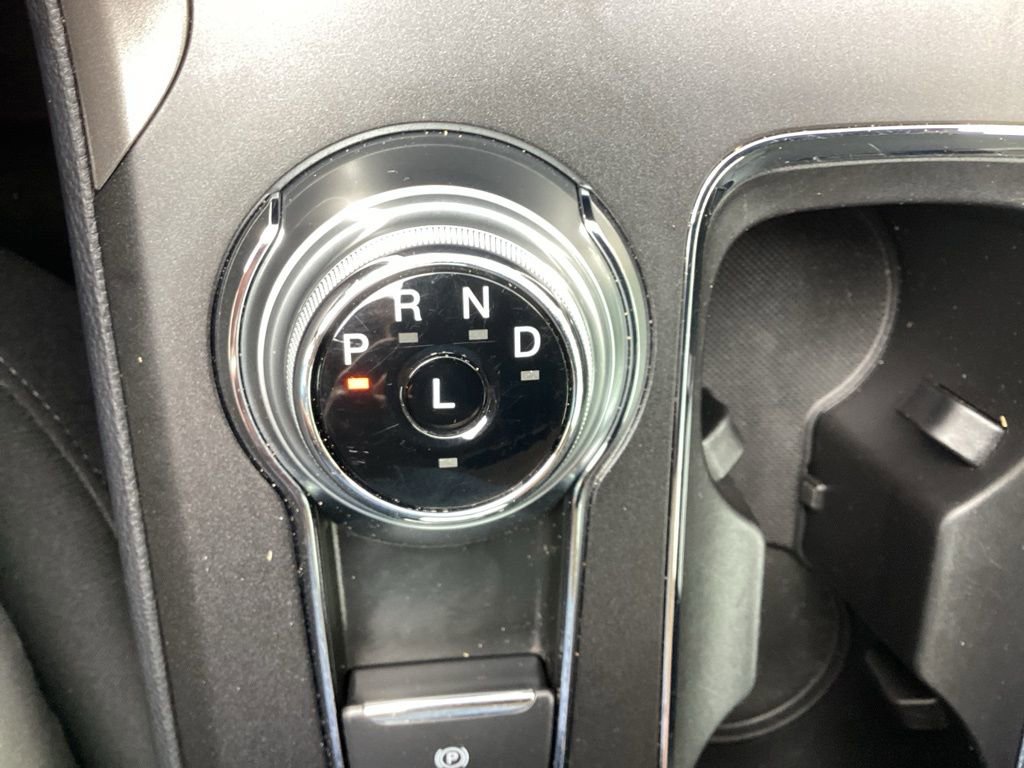 Used 2020 Ford Fusion SE FWD image 55