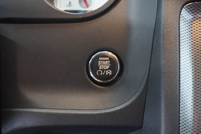 Used 2013 Dodge Challenger R/T Plus RWD image 16