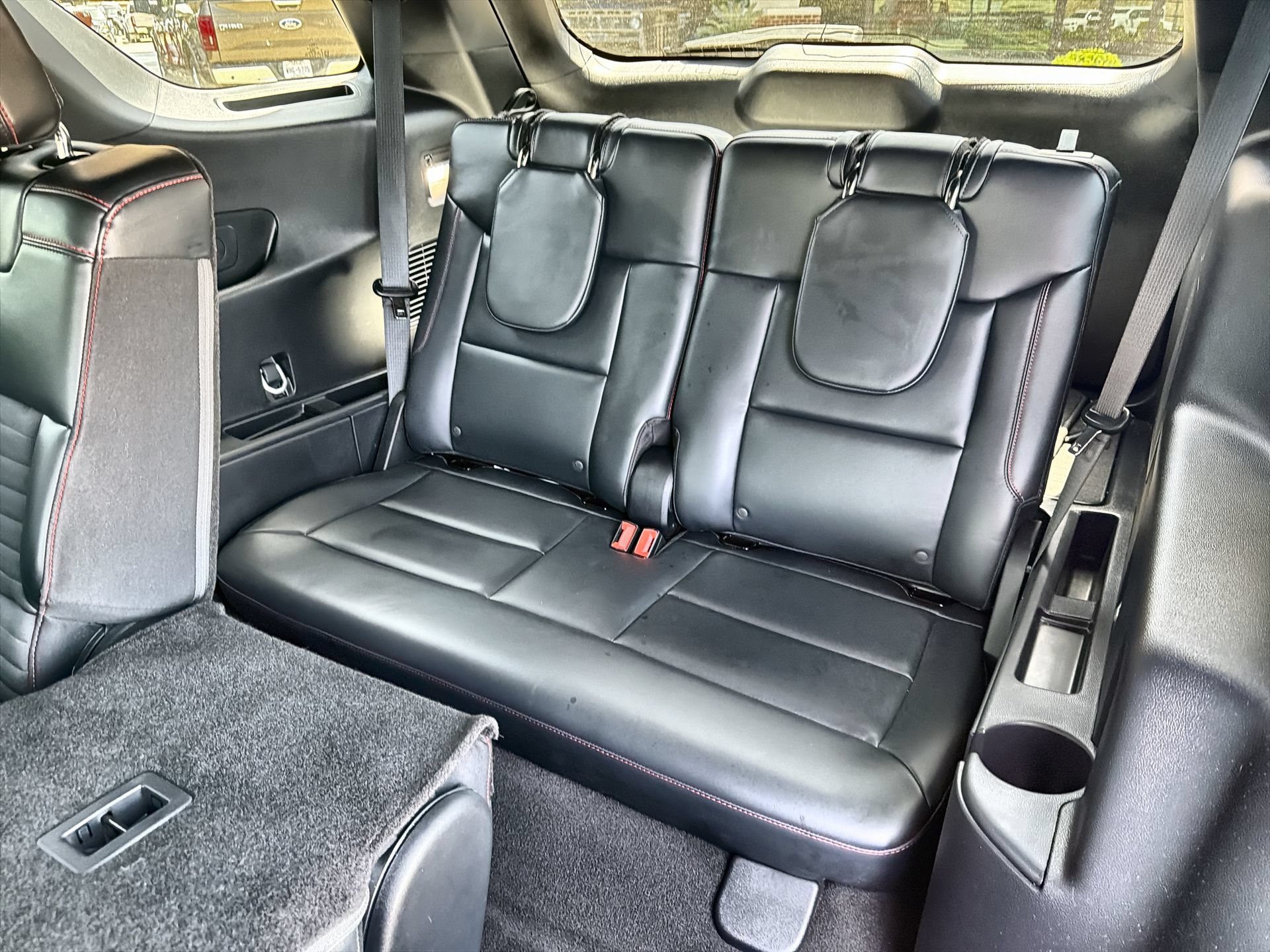 Certified 2025 Ford Explorer ST-Line w/ Premium Package RWD image 23