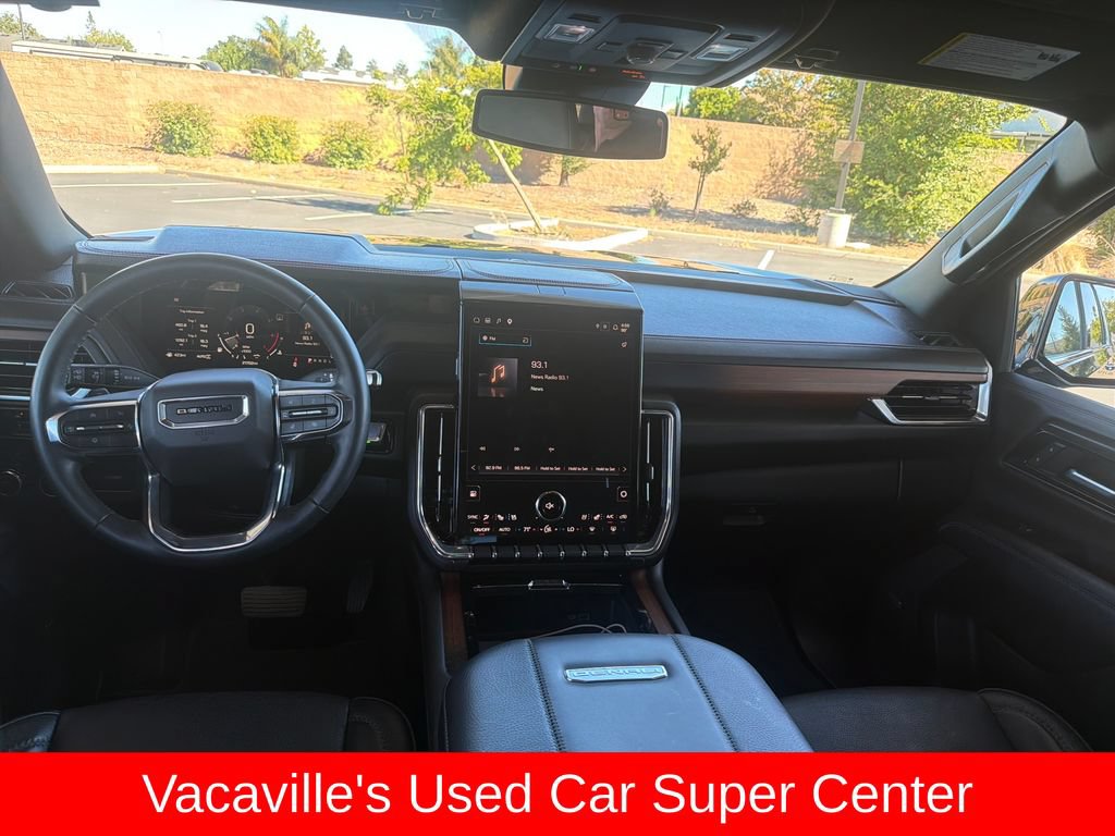 Used 2025 GMC Yukon XL Denali AWD/4WD image 12
