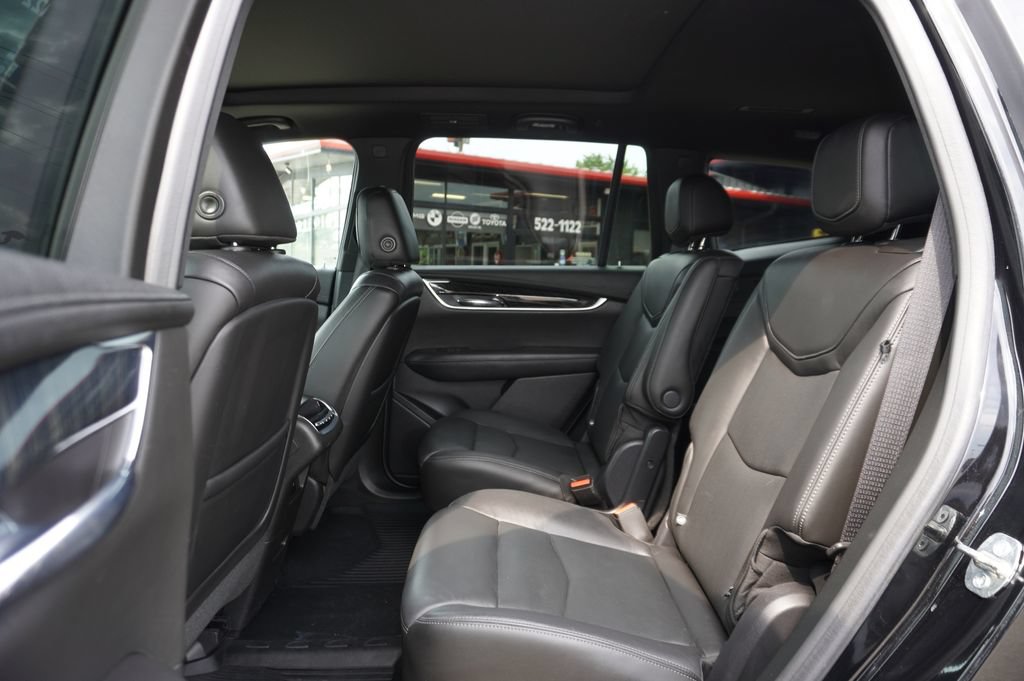 Used 2020 Cadillac XT6 Premium Luxury AWD/4WD image 25