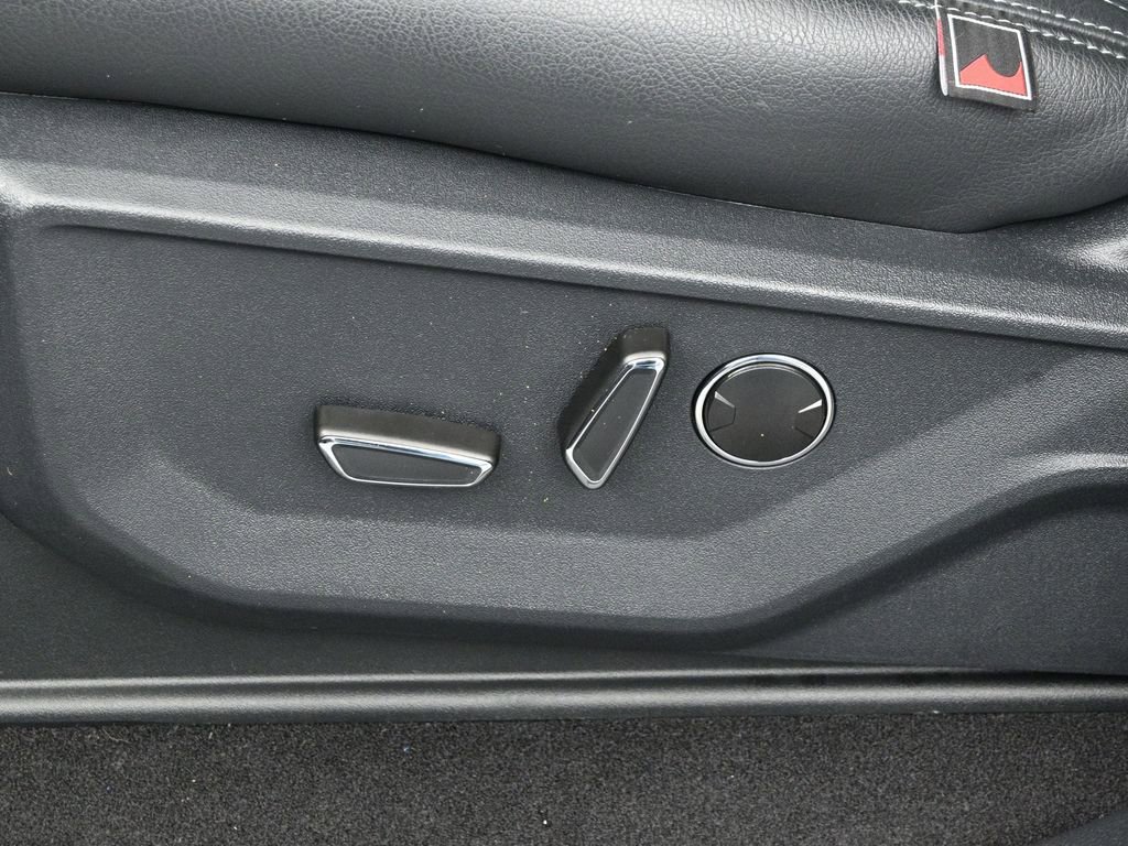 New 2025 Ford F150 Lariat w/ Equipment Group 502A High image 11