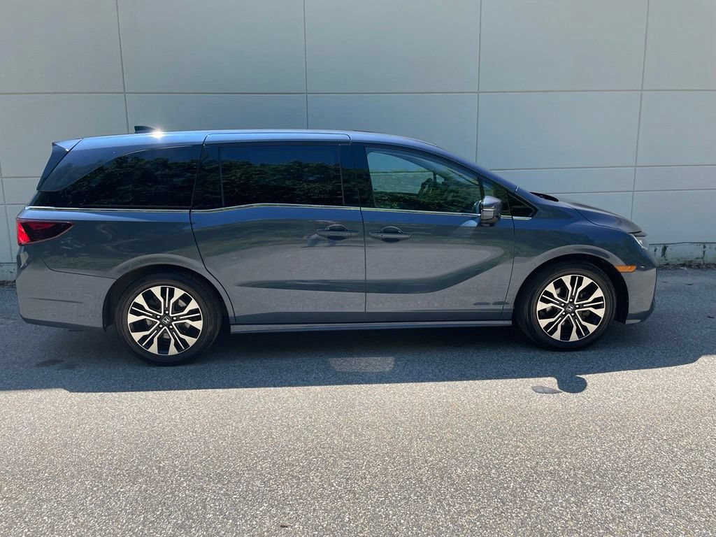 Certified 2025 Honda Odyssey Elite image 5