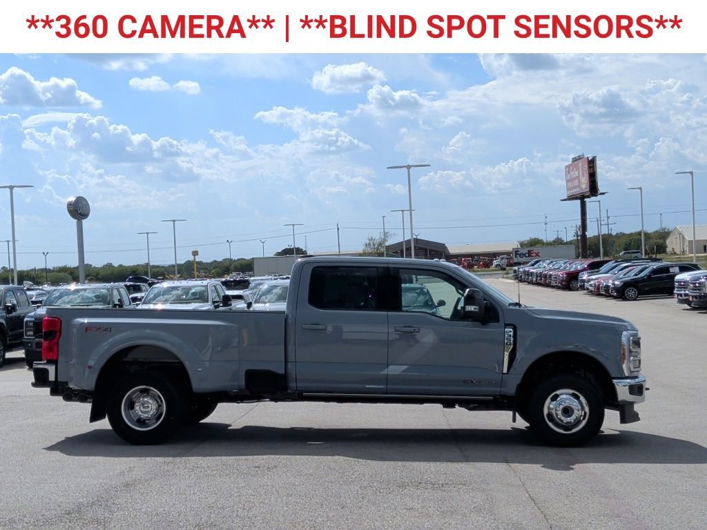 New 2026 Ford F350 Lariat w/ FX4 Off-Road Package AWD/4WD image 10