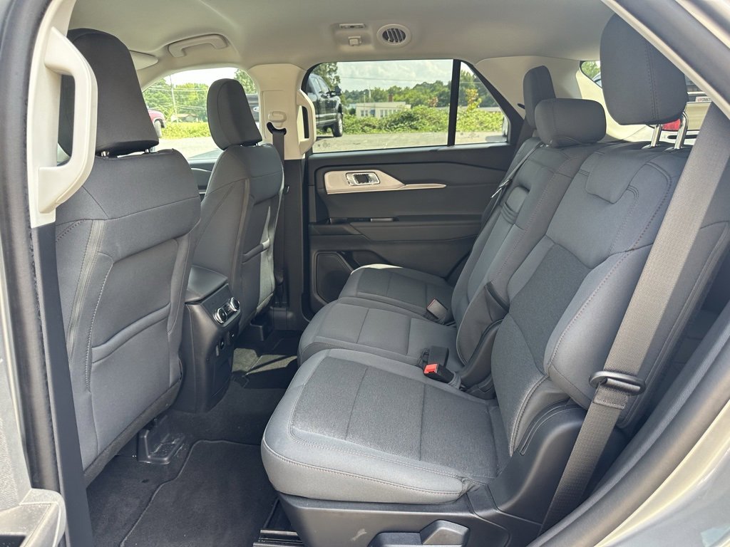 Used 2025 Ford Explorer Active image 21