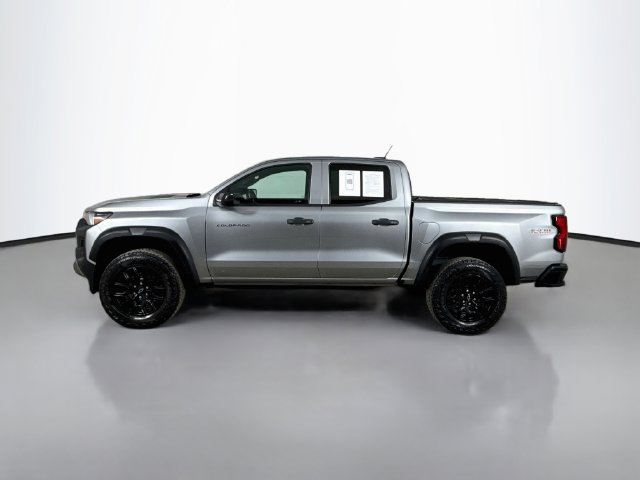 Used 2023 Chevrolet Colorado Trail Boss w/ Technology Package AWD/4WD image 6