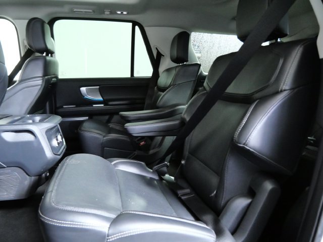Certified 2025 Ford Expedition Max Platinum AWD/4WD image 16