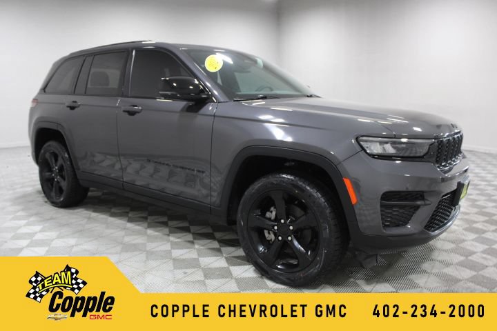Used 2023 Jeep Grand Cherokee Altitude AWD/4WD 360° Tour