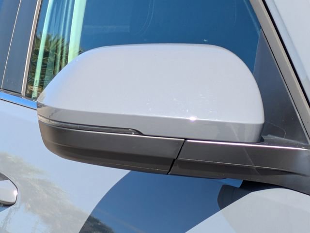 Certified 2025 Volkswagen Atlas SE w/ Black Wheel Package image 12