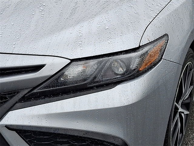 Certified 2024 Toyota Camry SE image 9