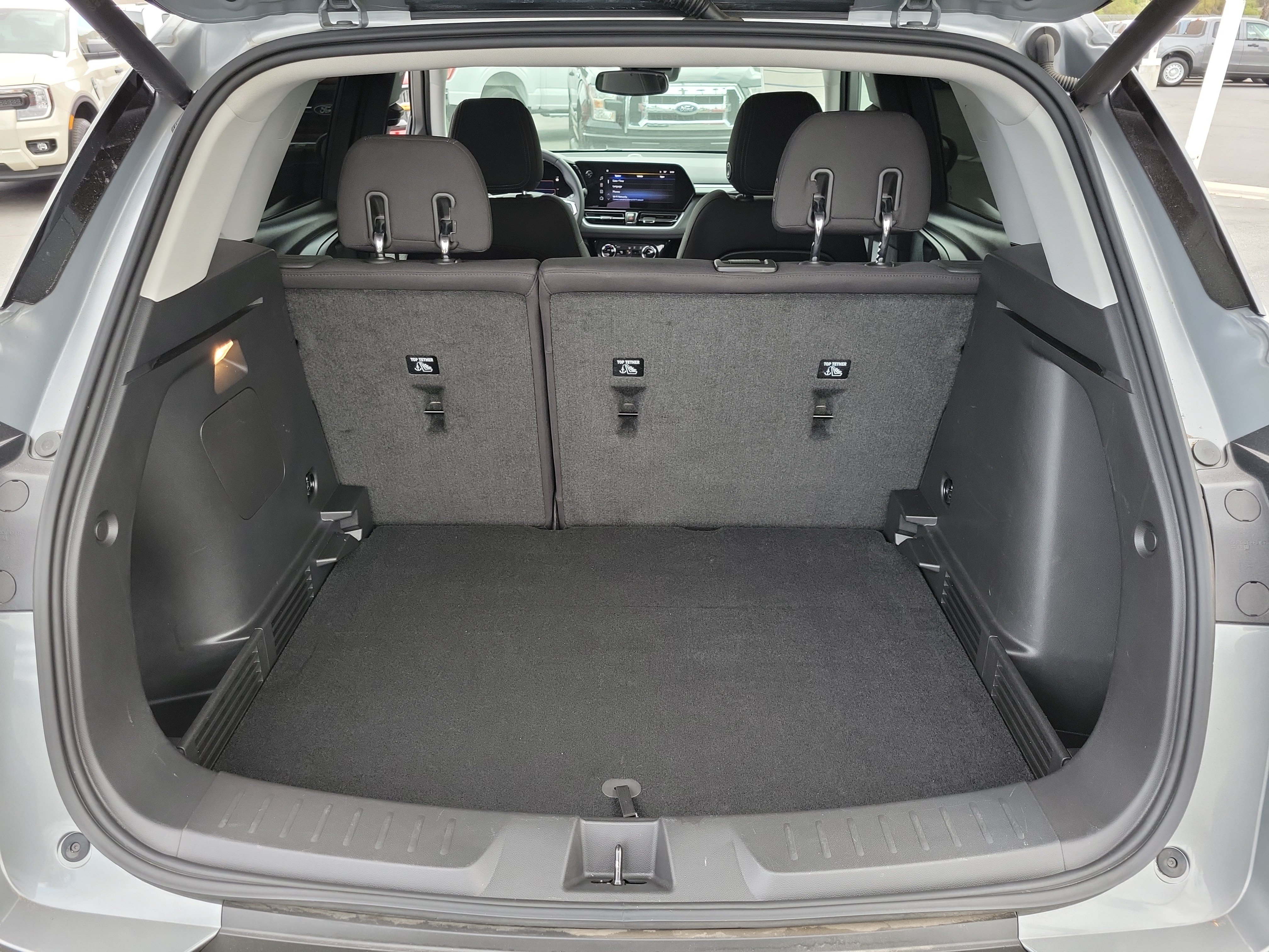 Used 2024 Chevrolet TrailBlazer LT w/ Convenience Package FWD image 12