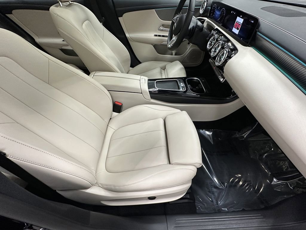 Certified 2025 Mercedes-Benz CLA 250 4MATIC image 14