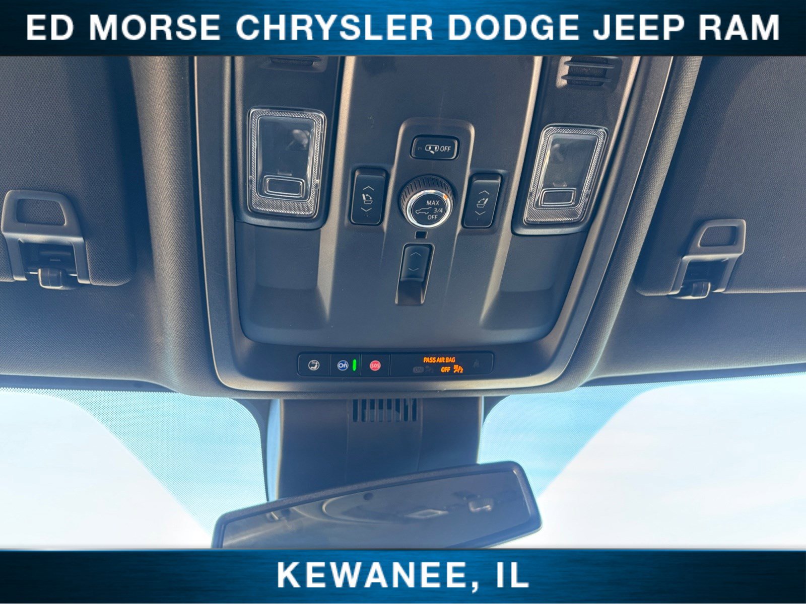 Used 2025 GMC Yukon Denali AWD/4WD image 33