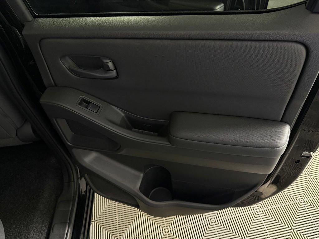 Used 2024 Nissan Frontier S w/ Technology Package RWD image 22