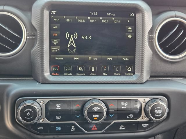 Used 2022 Jeep Wrangler Unlimited Sahara AWD/4WD image 18