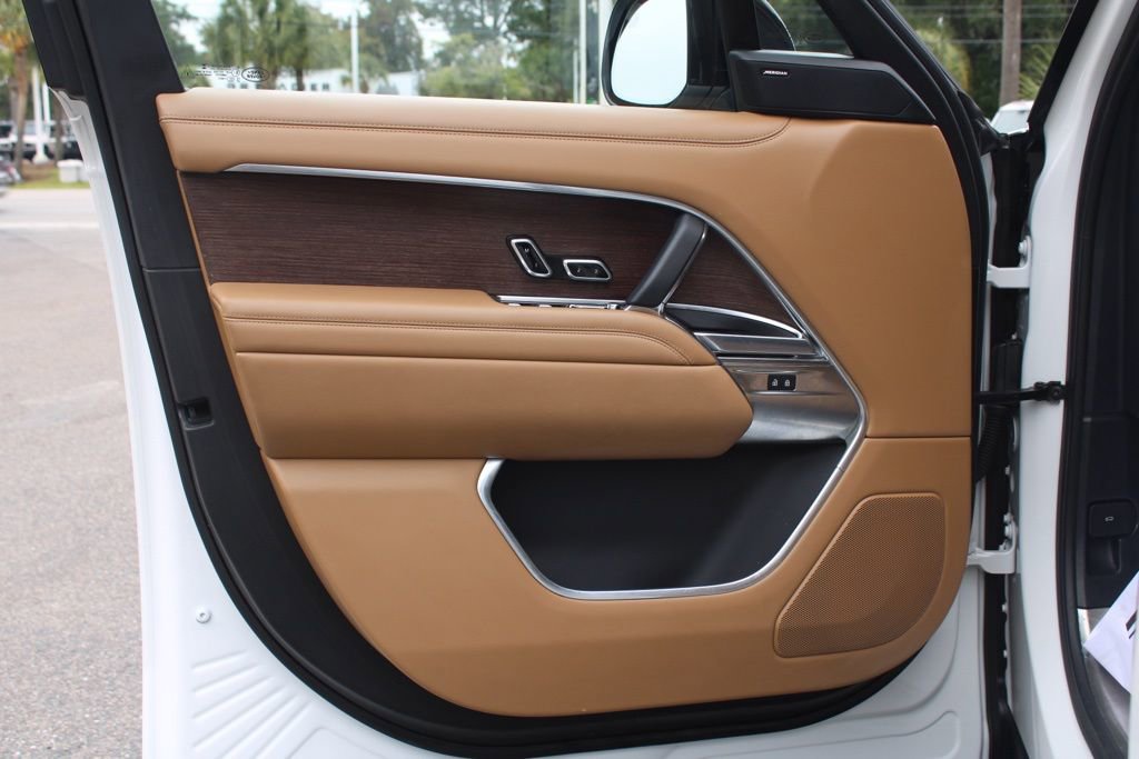 Certified 2023 Land Rover Range Rover SE AWD/4WD image 10