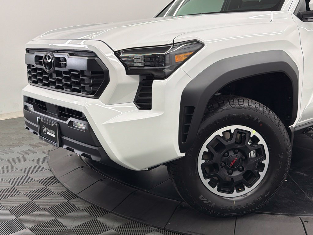 New 2026 Toyota Tacoma TRD Off-Road AWD/4WD image 3