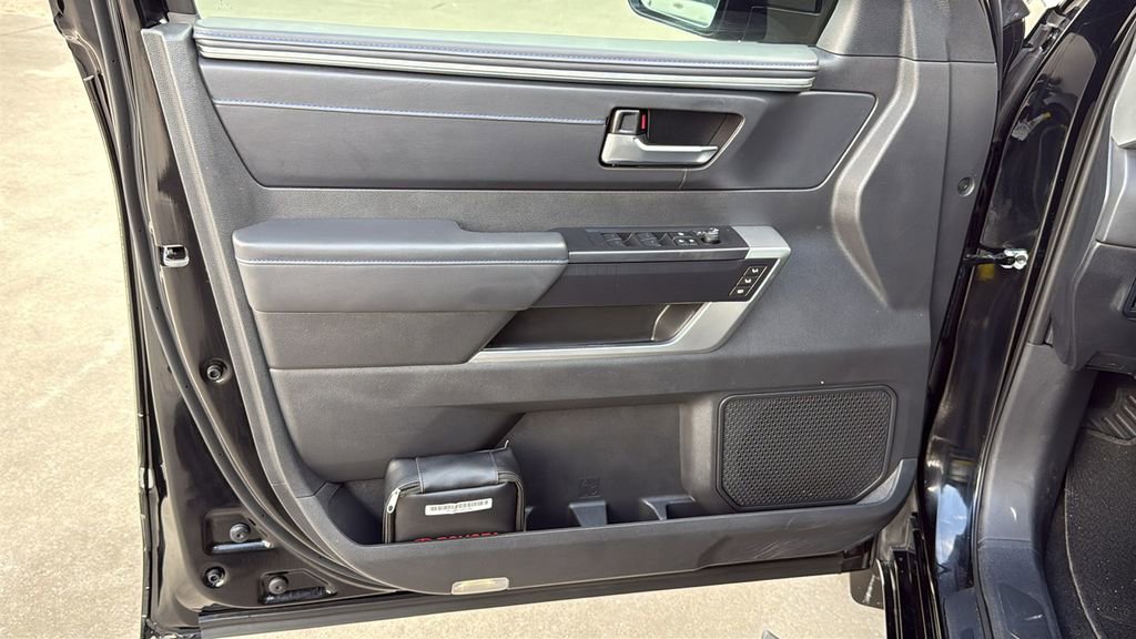 Used 2024 Toyota Sequoia Platinum AWD/4WD image 12