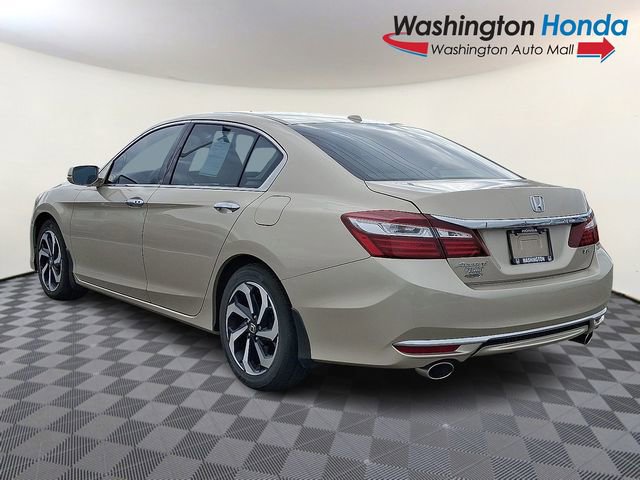 Certified 2017 Honda Accord EX-L image 4