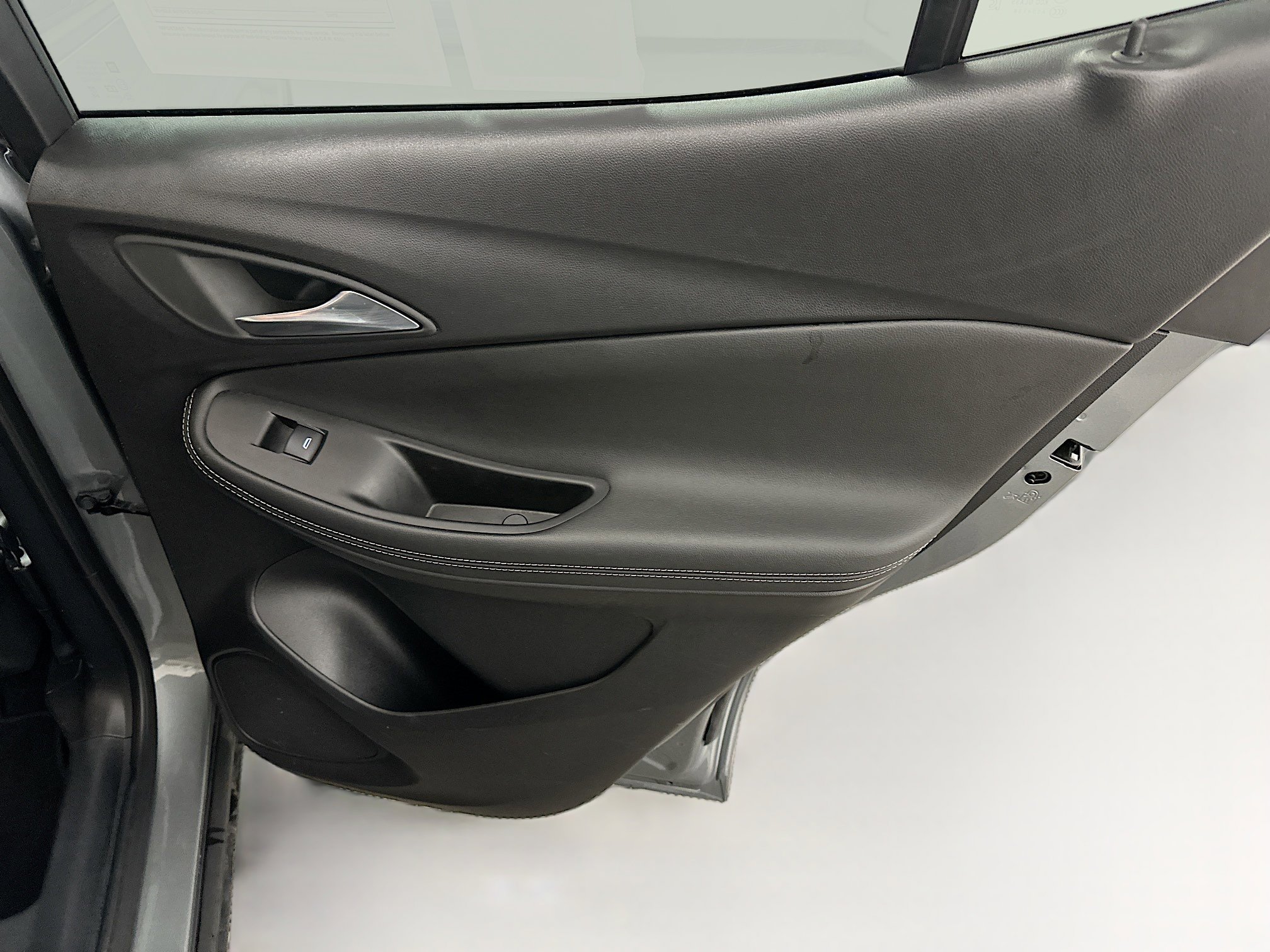 Used 2025 Buick Encore GX Preferred image 30