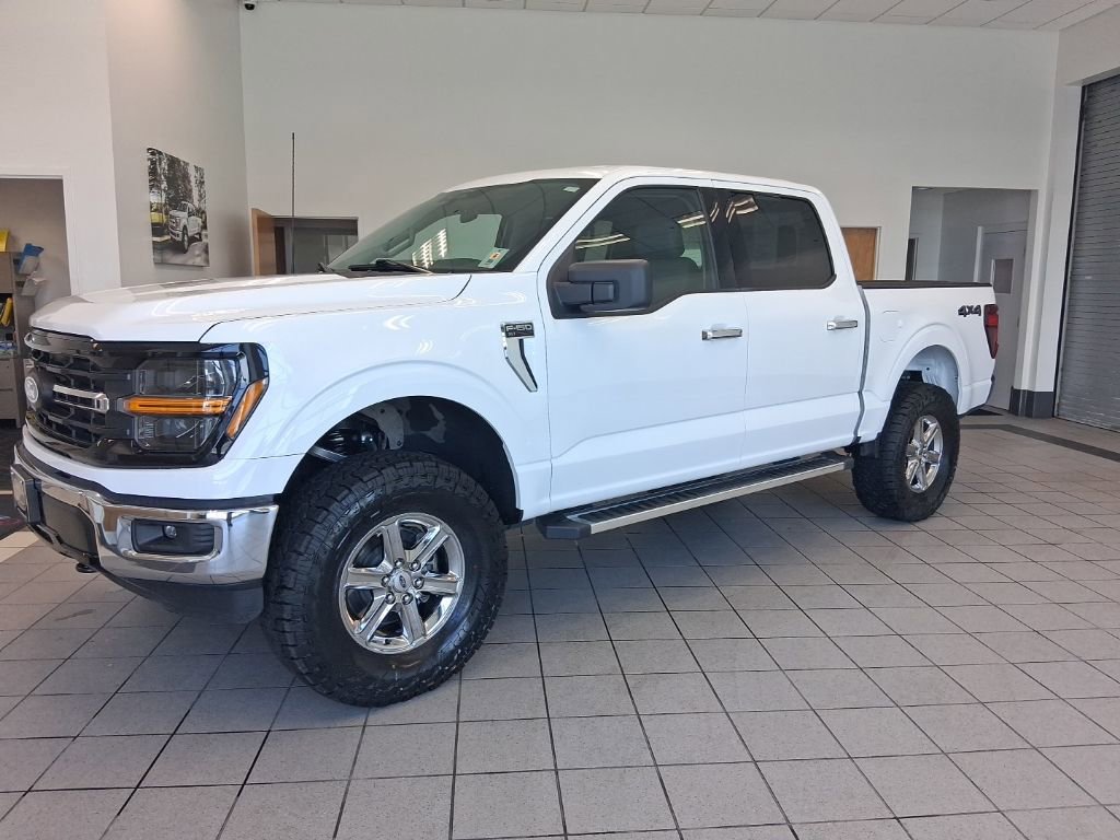 Used 2025 Ford F150 XLT w/ Equipment Group 301A Standard image 3