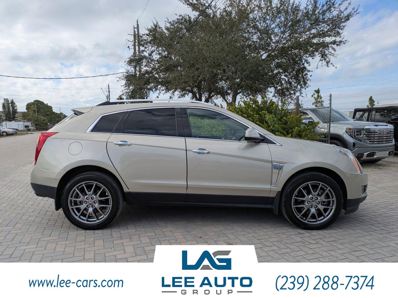 Used 2016 Cadillac SRX Performance w/ Driver Awareness Package image 2