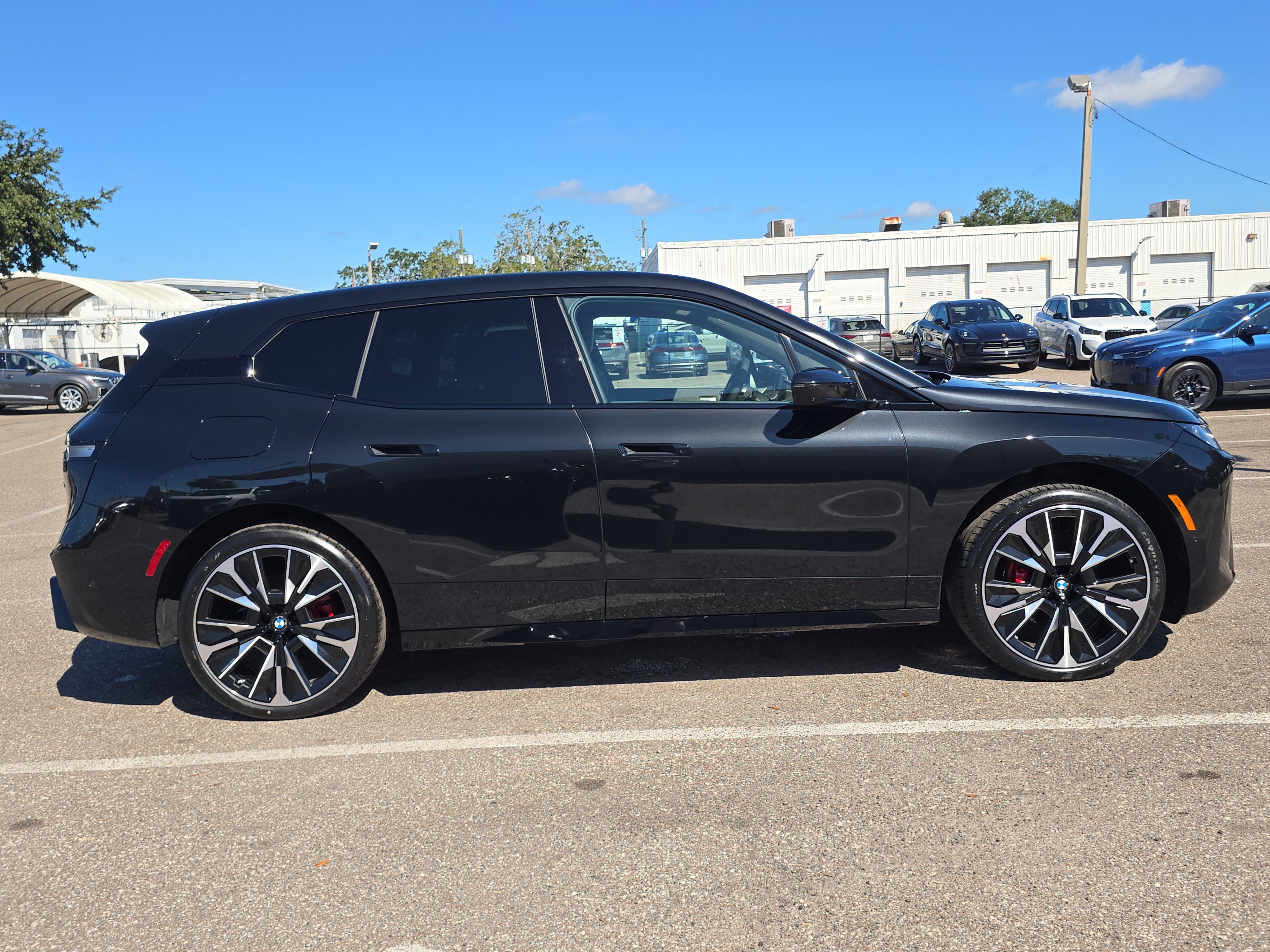 New 2026 BMW iX xDrive60 w/ M Sport Package image 4