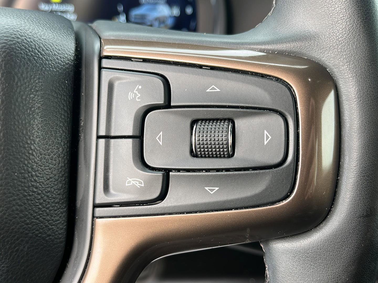 Used 2024 Chevrolet Tahoe High Country image 16