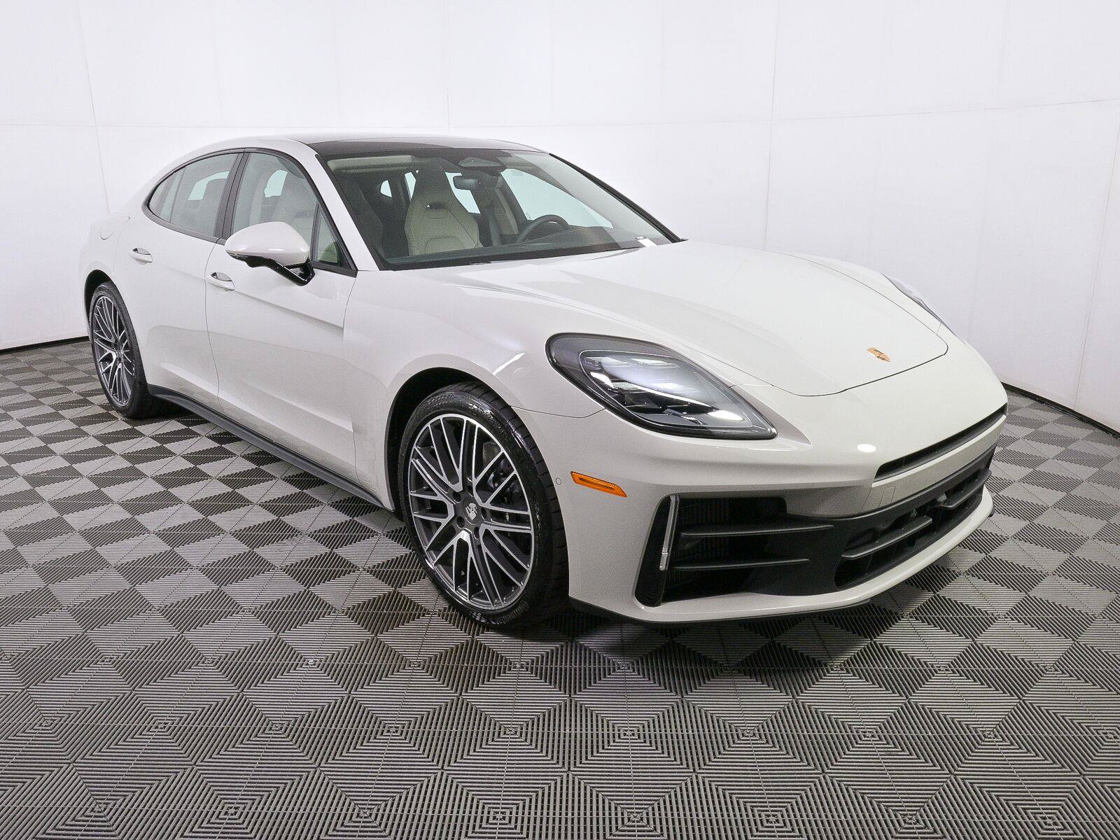 New 2026 Porsche Panamera image 24