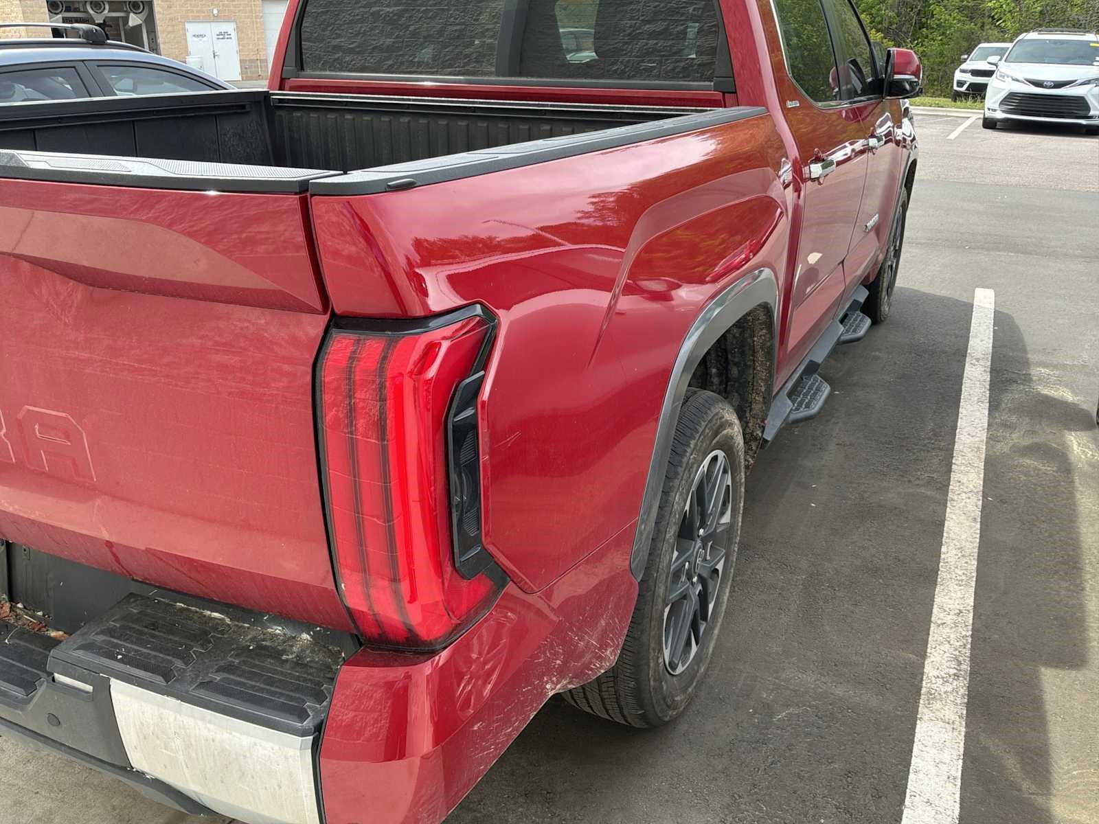 Used 2025 Toyota Tundra Limited AWD/4WD image 41