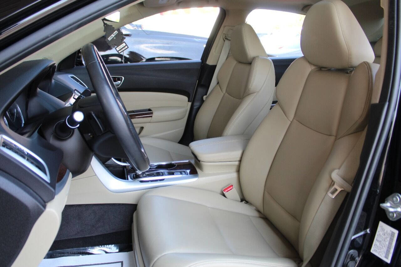 Used 2018 Acura TLX image 17
