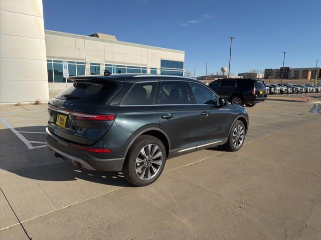 Used 2021 Lincoln Corsair Reserve image 3